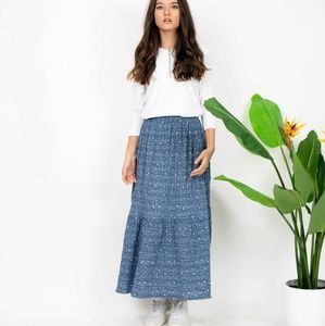 Blue Ditsy Floral Midi Crinkled Slightly Stretchy Skirt With Elastic Waistline
